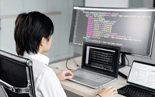 迪庆 api php源码,下载的php源码怎么运行呢？